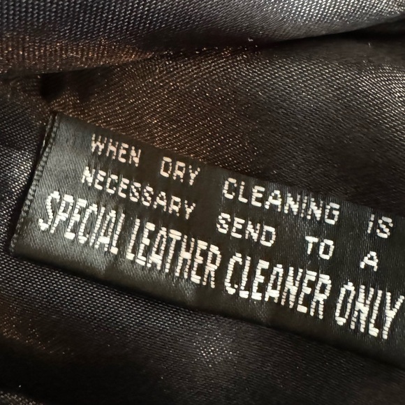 Vtg.Pelle Studio Wilson-Shiny Black Leather full zip vest with 2 pockets.Size L - Picture 8 of 8